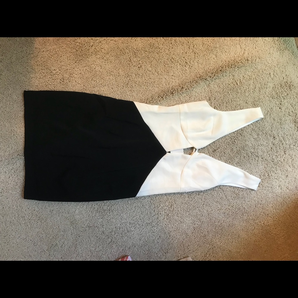 Toni mini body con dress
